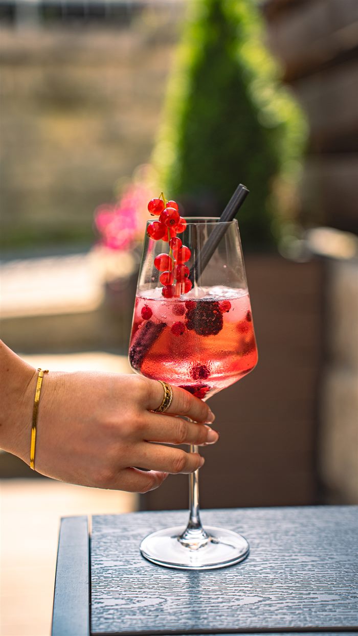 Cocktail auf der Restaurant-Terrasse